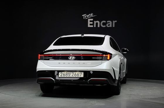 Hyundai Sonata 2.0 Premium — пробег 27 930 км — фото 4 из 5