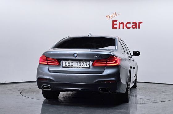 BMW 5-Series 520d M Sport package — пробег 112 238 км — фото 4 из 5
