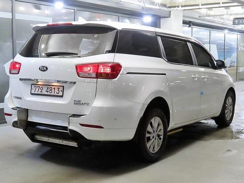 Kia Carnival 6-seater Wheelchair lift — пробег 255 953 км — фото 2 из 5