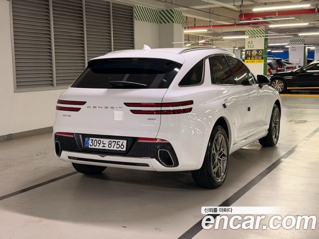 Genesis GV70 из Кореи Encar