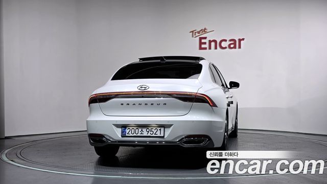Hyundai Grandeur из Кореи Encar