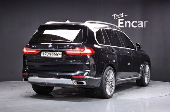 BMW X7 xDrive 40i Design Pure Excellence 6-Seater — пробег 165 052 км — фото 2 из 5