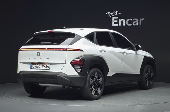 Hyundai Kona Modern — пробег 12 286 км — фото 2 из 5