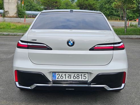 BMW 7-Series 740i xDrive M Sport — пробег 25 583 км — фото 4 из 5