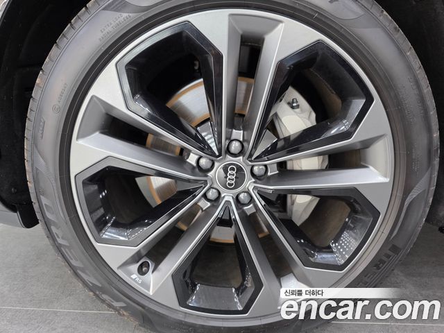 Audi Q7 из Кореи Encar