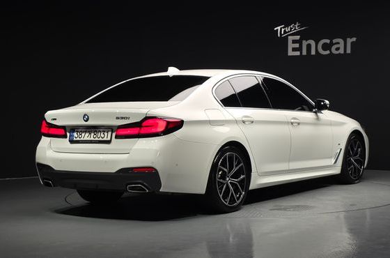 BMW 5-Series 530i xDrive M Sport Package — пробег 70 025 км — фото 2 из 5