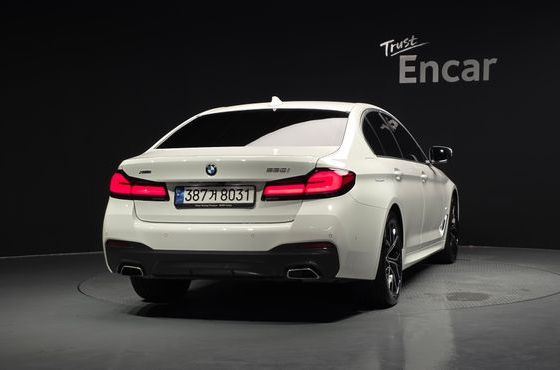 BMW 5-Series 530i xDrive M Sport Package — пробег 70 025 км — фото 4 из 5