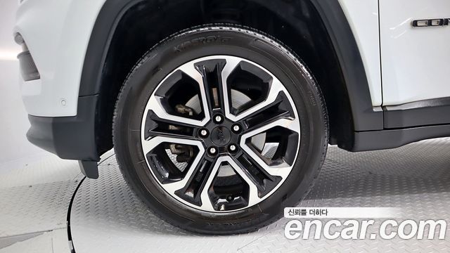 Jeep Compass из Кореи Encar