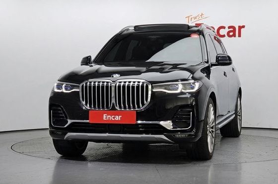BMW X7 xDrive 40i Design Pure Excellence 7-Seater — пробег 13 757 км — фото 3 из 5