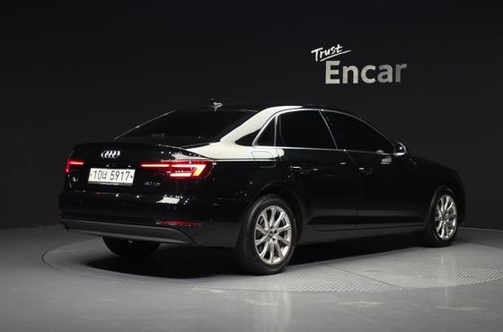 Audi A4 30 TDI — пробег 90 263 км — фото 2 из 5