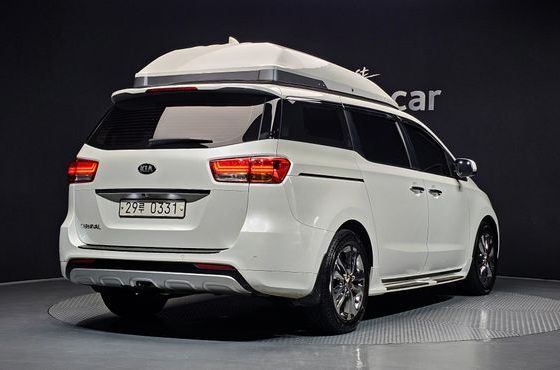 Kia Carnival 9-seater Prestige — пробег 128 653 км — фото 2 из 5