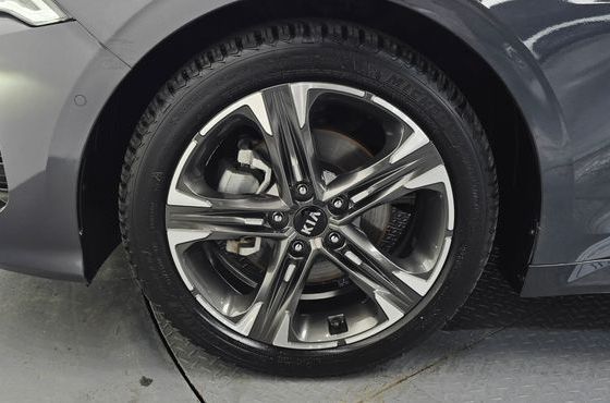 Kia K5 2.0 Signature — пробег 32 900 км — фото 5 из 5