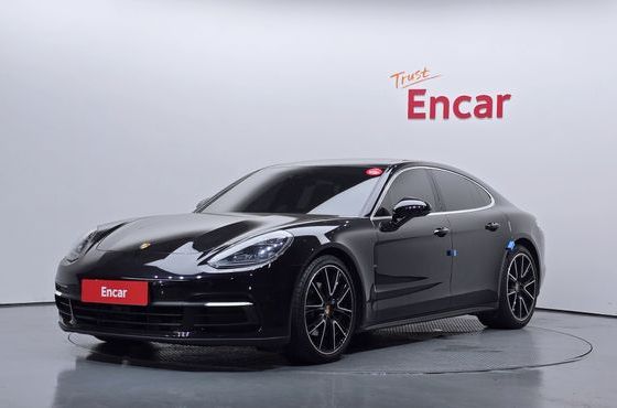 Porsche Panamera 3.0 AWD — пробег 65 221 км — фото 1 из 5