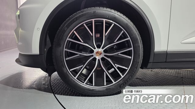 Porsche Macan из Кореи Encar