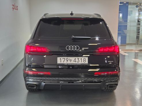 Audi Q7 55 TFSI Quattro Premium — пробег 1 526 км — фото 4 из 5