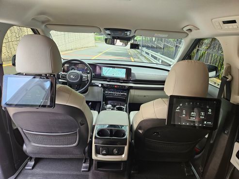 Kia Carnival 9-Seater Signature — пробег 23 896 км — фото 1 из 5