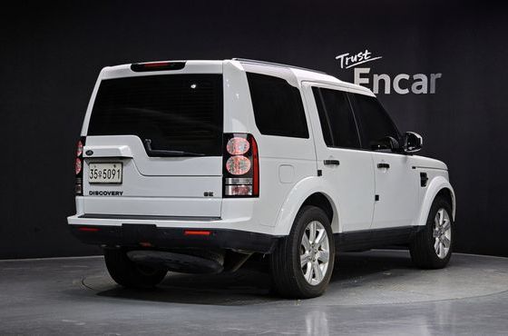 Land Rover Discovery 3.0 SDV6 SE — пробег 214 728 км — фото 2 из 5