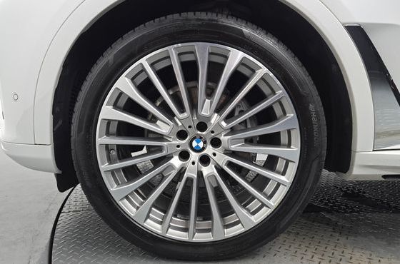 BMW X7 xDrive 40d Design Pure Excellence 6-Seater — пробег 78 357 км — фото 5 из 5