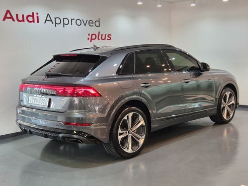 Audi Q8 55 TFSI Quattro Premium — пробег 3 124 км — фото 2 из 5