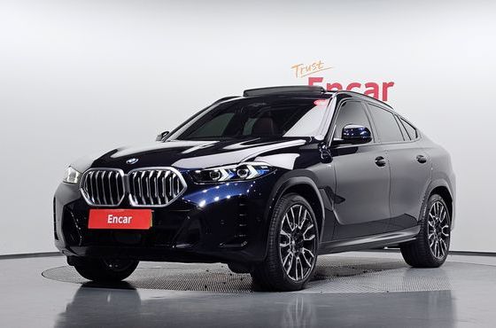 BMW X6 xDrive40i M Sport — пробег 5 478 км — фото 1 из 5
