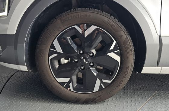 Kia Niro Earth — пробег 11 026 км — фото 5 из 5