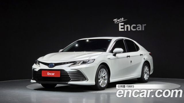 Toyota Camry 2.5 LE Hybrid — пробег 105 009 км — фото 1 из 5