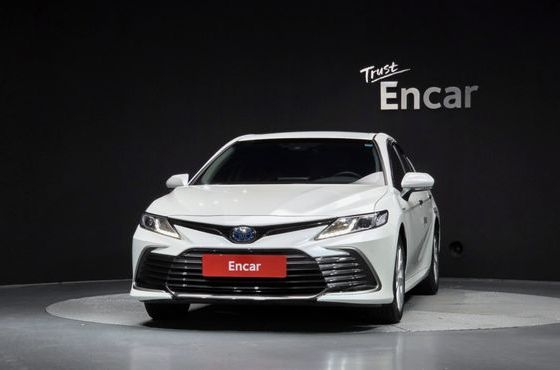 Toyota Camry 2.5 LE Hybrid — пробег 105 009 км — фото 3 из 5