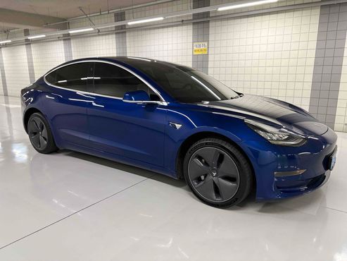 Tesla Model 3 Long Range AWD — пробег 108 000 км — фото 1 из 5