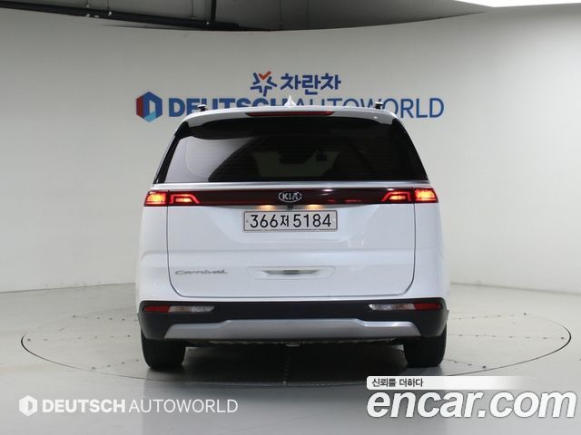 Kia Carnival из Кореи Encar