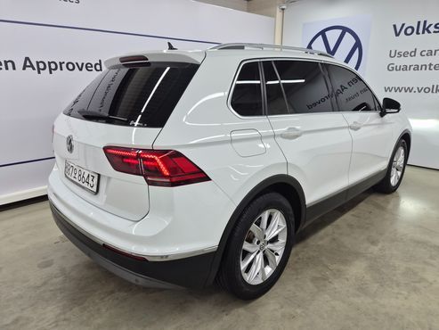 Volkswagen Tiguan 2.0 TDI Premium — пробег 60 207 км — фото 2 из 5