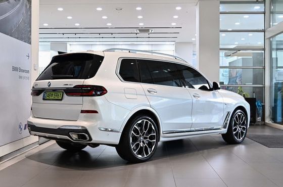 BMW X7 xDrive 40i M Sport 6STR — пробег 4 162 км — фото 4 из 5