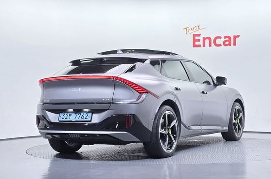 Kia EV6 GT 4WD — пробег 30 795 км — фото 2 из 5