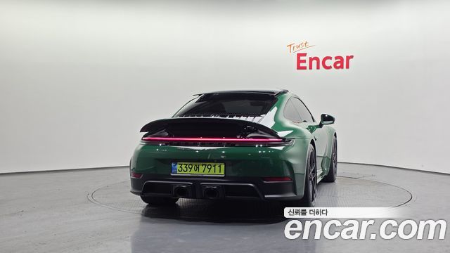 Porsche 911 Carrera 4 GTS — пробег 8 668 км — фото 4 из 5