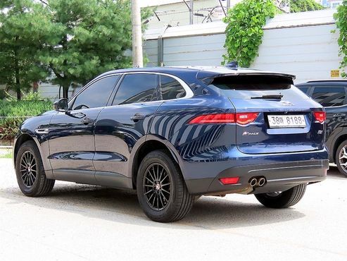Jaguar F-PACE 20d Prestige — пробег 121 149 км — фото 3 из 5