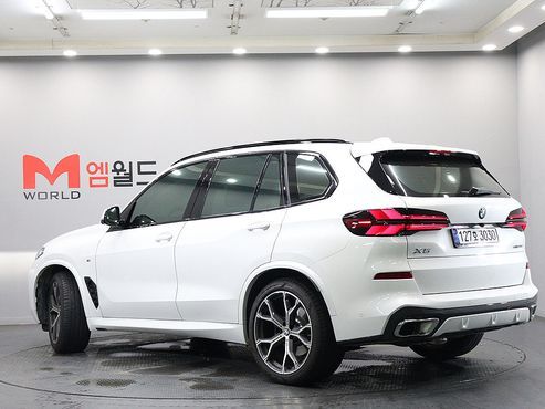 BMW X5 xDrive 30d M Sport — пробег 10 500 км — фото 3 из 5