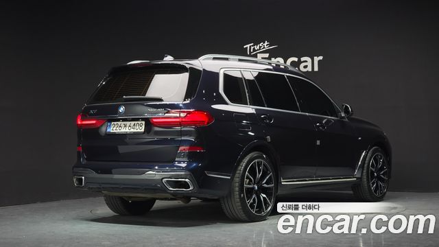 BMW X7 xDrive 40i M Sport 6STR — пробег 113 928 км — фото 2 из 5