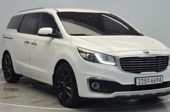 Kia Carnival 9-seater Noblesse — пробег 212 824 км — фото 4 из 5