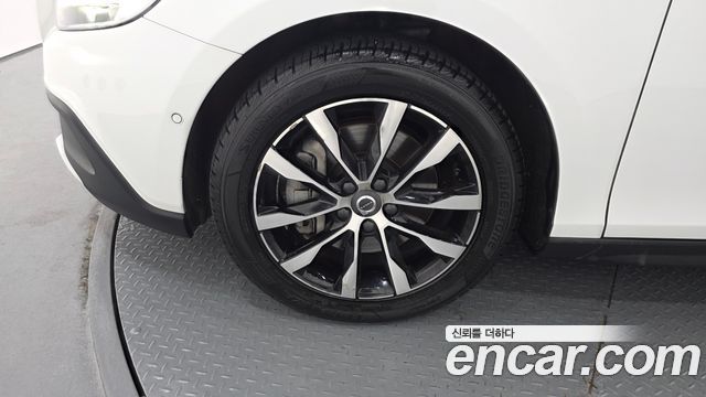 Volvo V40 из Кореи Encar