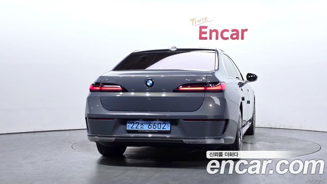 BMW i7 из Кореи Encar