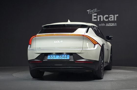 Kia EV6 Long Range Light — пробег 42 427 км — фото 4 из 5