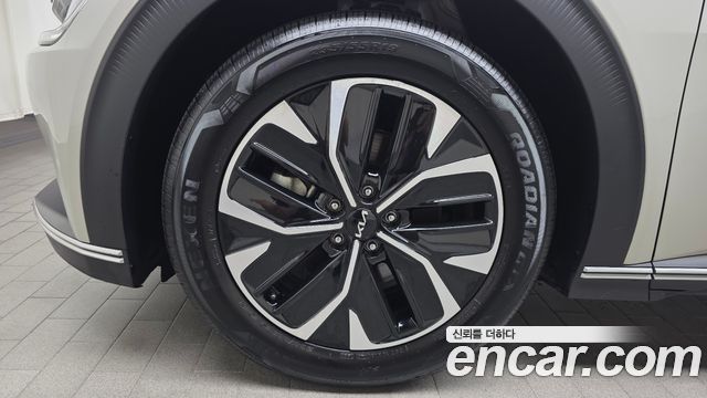 Kia EV6 Long Range Light — пробег 24 725 км — фото 5 из 5