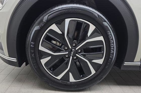 Kia EV6 Long Range Light — пробег 24 725 км — фото 5 из 5