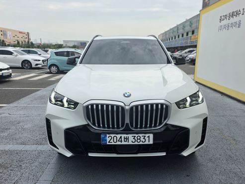BMW X5 xDrive 40i M Sport — пробег 13 846 км — фото 1 из 5