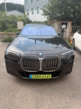 BMW i7 eDrive 50 M Sport — пробег 53 000 км — фото 1 из 5