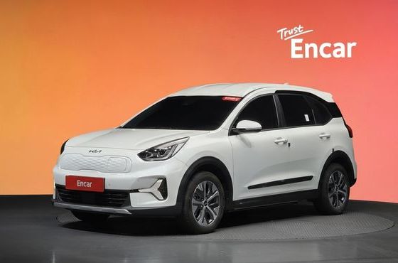 Kia Niro Earth — пробег 5 921 км — фото 1 из 5