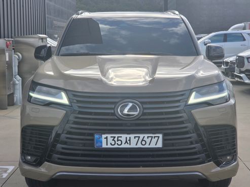 Lexus LX 700h Overtrail — пробег 5 738 км — фото 1 из 5