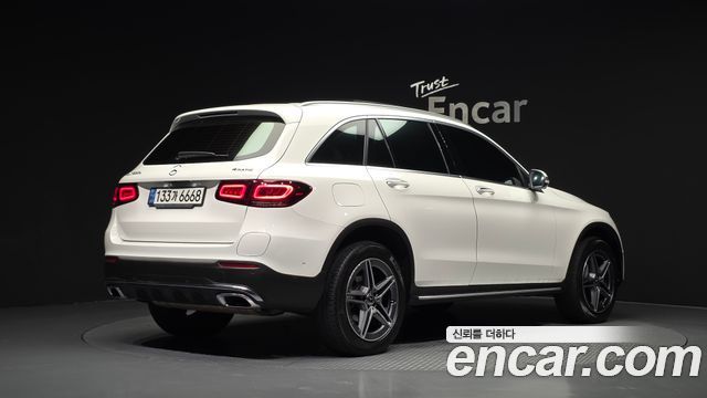 Mercedes-Benz GLC-Class GLC300e 4MATIC — пробег 60 803 км — фото 2 из 5