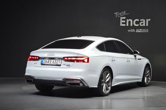 Audi A5 45 TFSI Quattro Premium Sportback — пробег 47 004 км — фото 2 из 5
