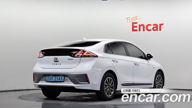 Hyundai Ioniq из Кореи Encar