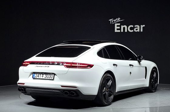 Porsche Panamera 3.0 AWD — пробег 105 736 км — фото 2 из 5